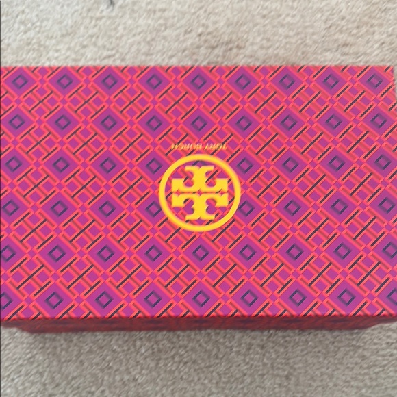 Tory Burch Bow Peep Toe Wedge - Picture 9 of 10